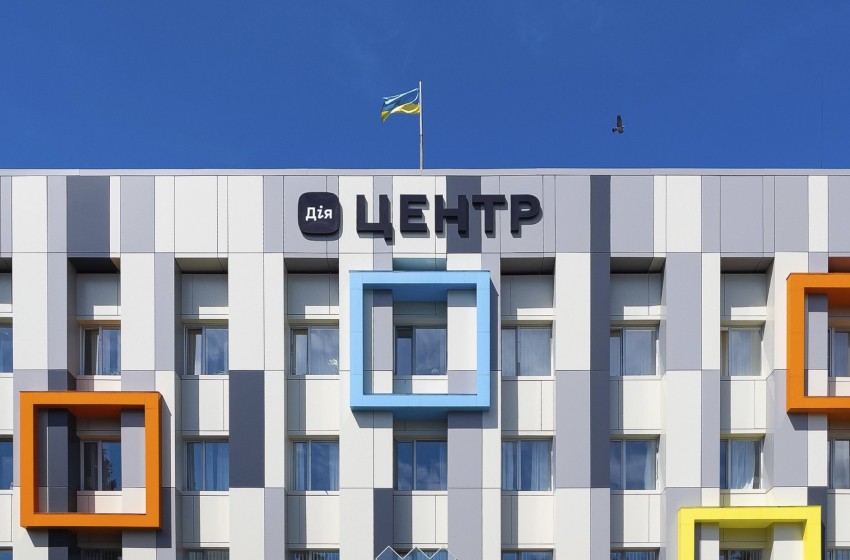 Без черг та папірців: у Житомирі відкрився перший Дія Центр